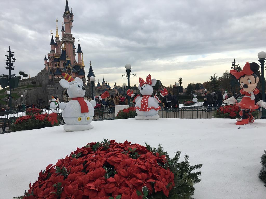 F&B'S Home Disneyland Paris Серри Экстерьер фото